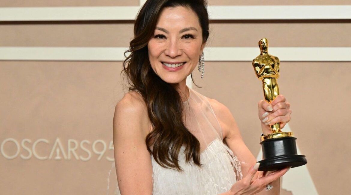 oscars michelle yeoh winners everything everywhere all at once